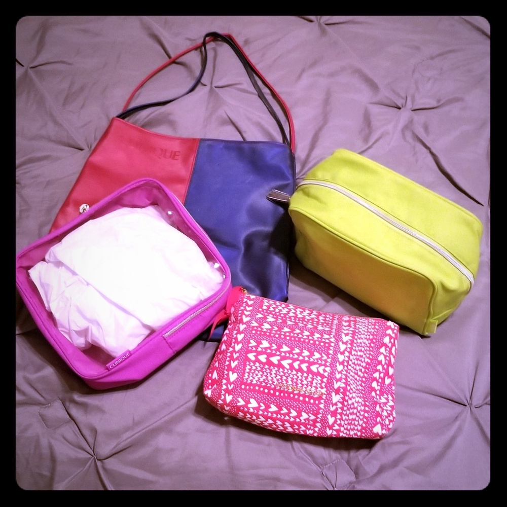 Bundle of bags for @pinkglittermom